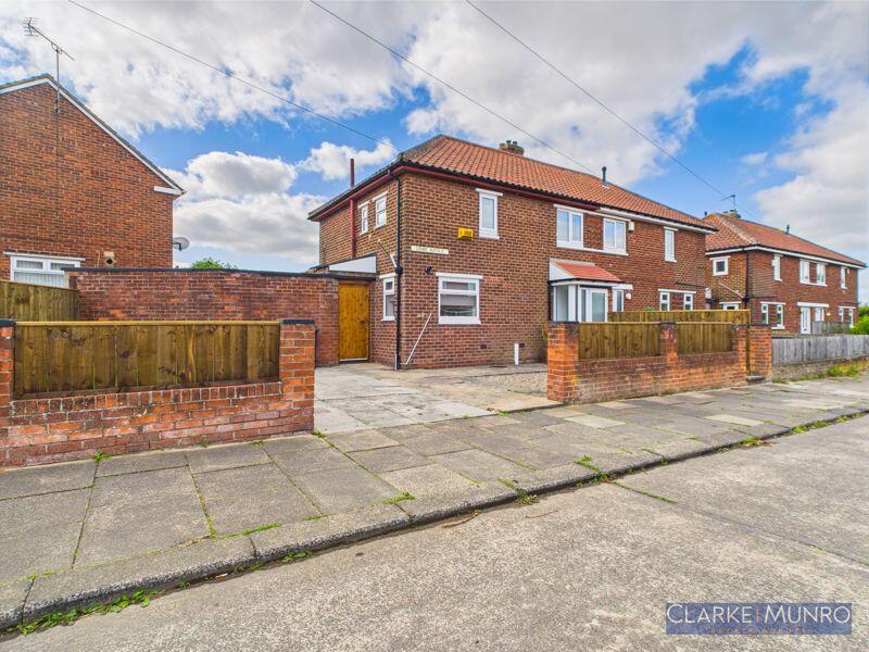 3 bedroom semi-detached house