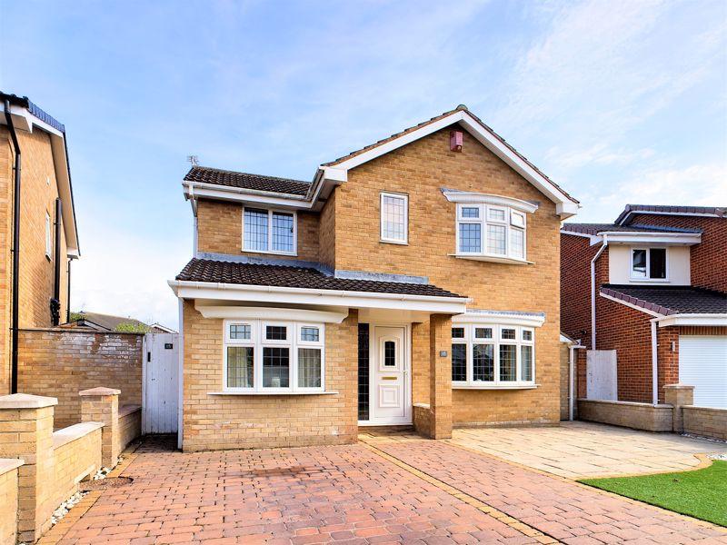 3 bedroom detached house for sale in Malham Grove, Ingleby Barwick, TS17