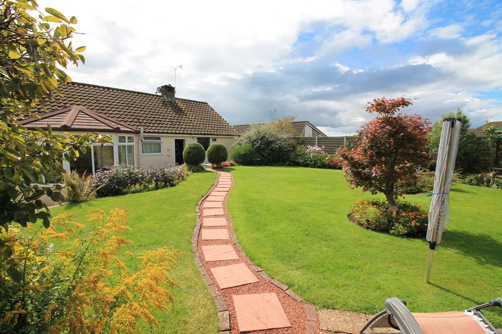 2 bedroom detached house for sale in Watery Lane, Nailsea, North