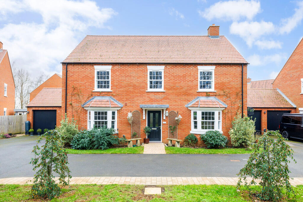 Main image of property: Daedas View, Deddington, OX15