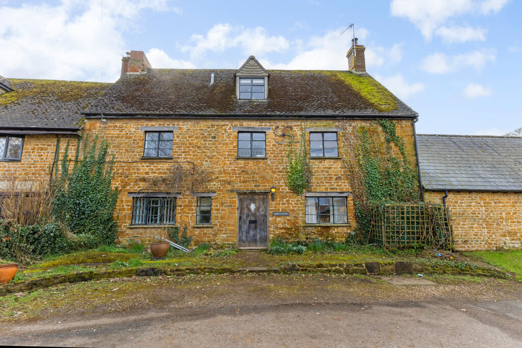 Main image of property: The Lane, Hempton, OX15