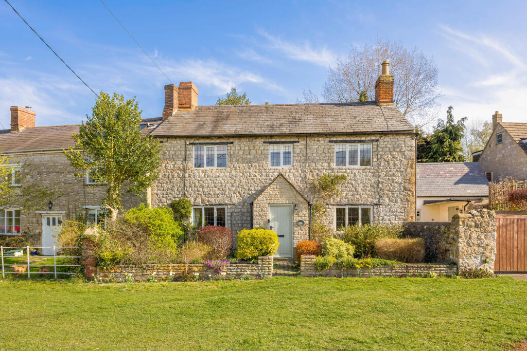 Main image of property: Main Street, Hethe, OX27