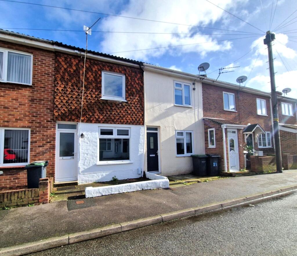 2 bedroom terraced house for sale in Alver Road, Gosport, Hampshire, PO12