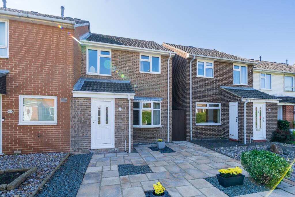 Main image of property: Laurus Walk, Lee-on-the-Solent, Hampshire, PO13