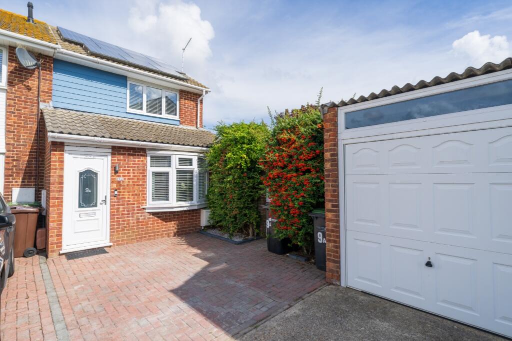 Main image of property: Empson Walk, Lee-on-the-Solent, Hampshire, PO13