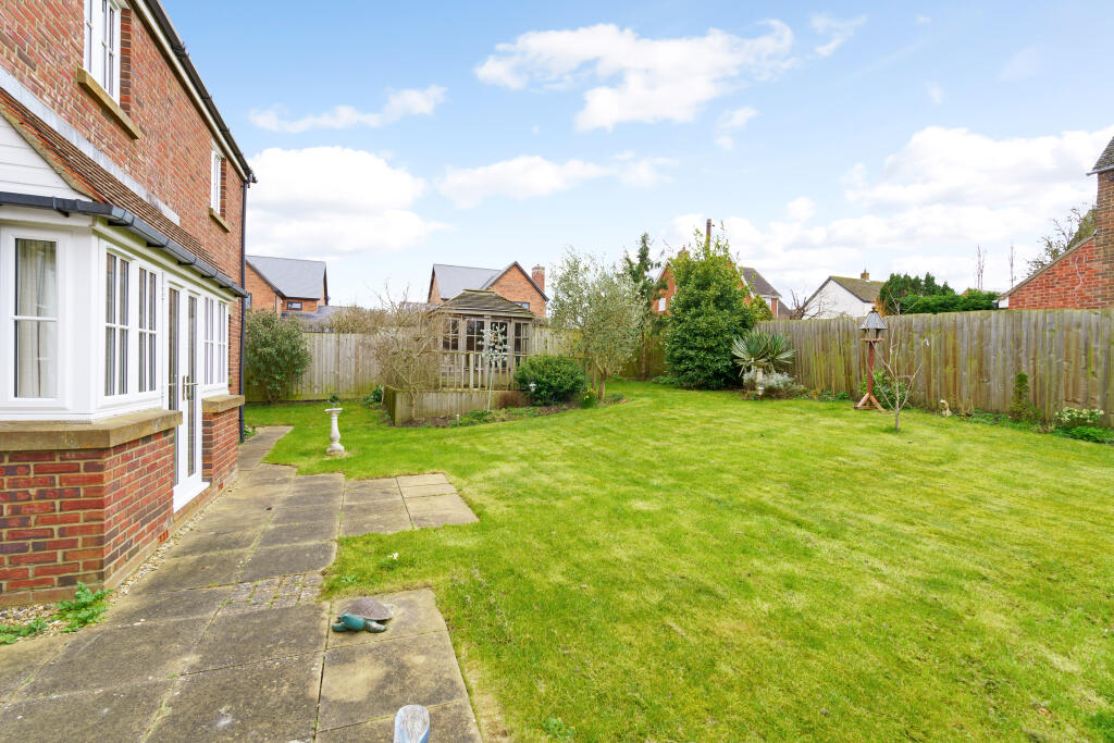 Additional property image - Cotters Croft, Fenny Compton, CV47