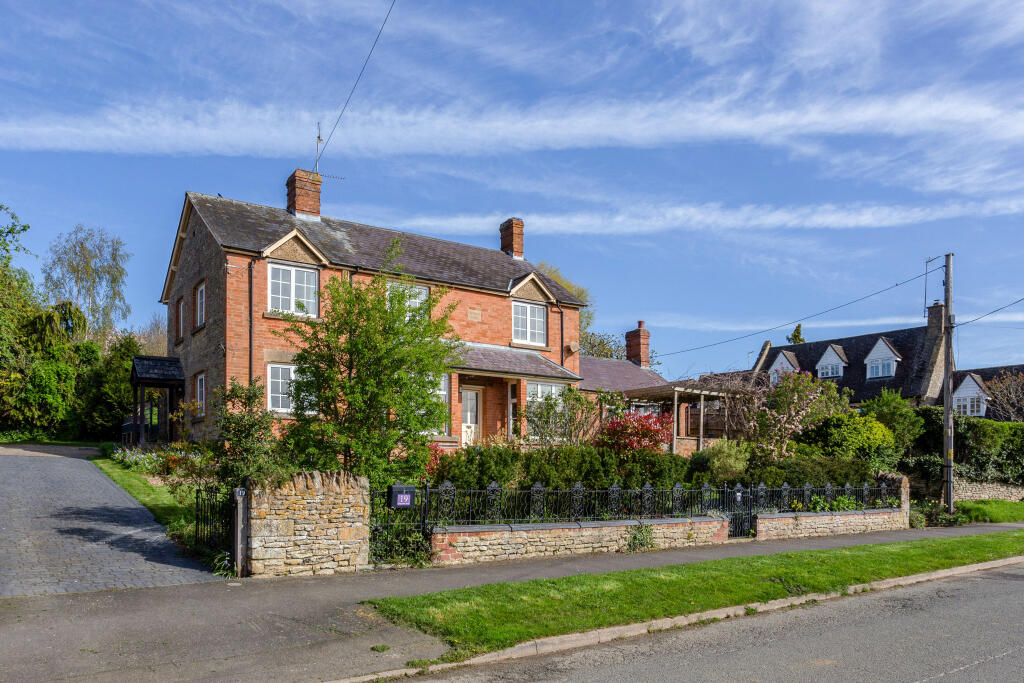 Main image of property: Wappenham Road, Helmdon, NN13