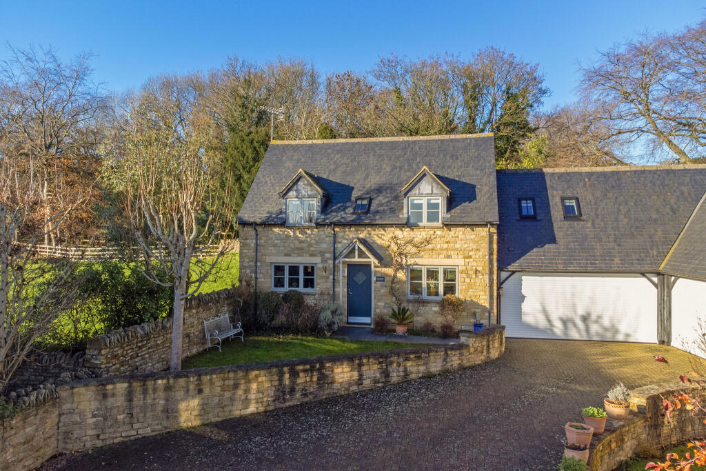 Main image of property: Hinton in the Hedges, Nr Brackley, NN13