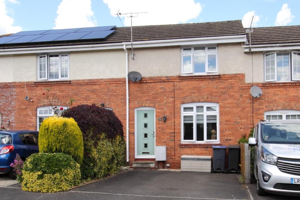 2 bedroom terraced house for sale in **DONT MISS THIS **Appleshaw Way, SP11