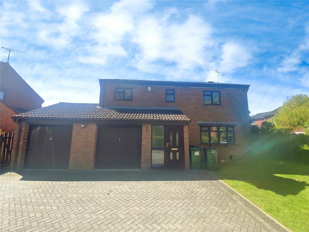 Main image of property: Tynedale Close, Oadby, Leicester, Leicestershire, LE2
