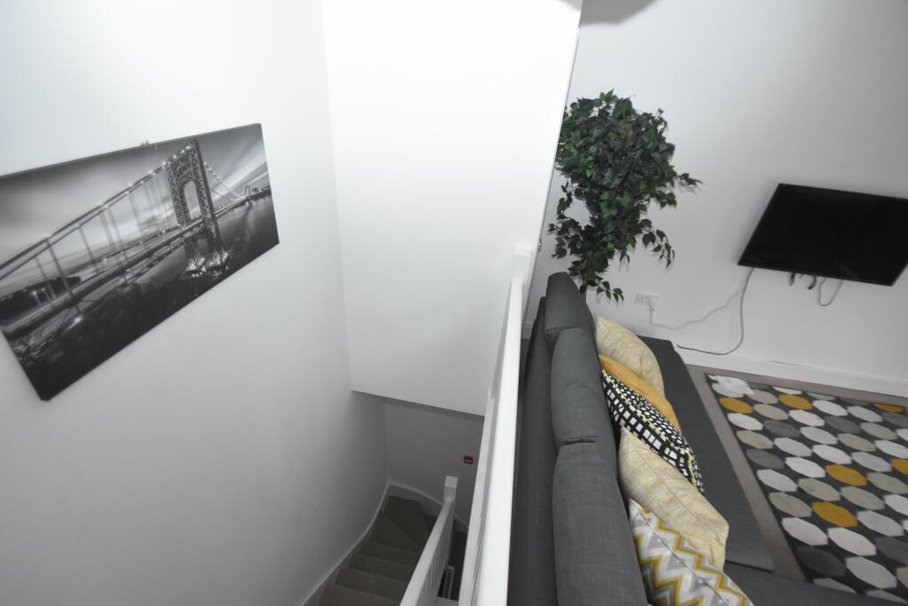 Additional property image - Woodville road, Cathays, Cardiff