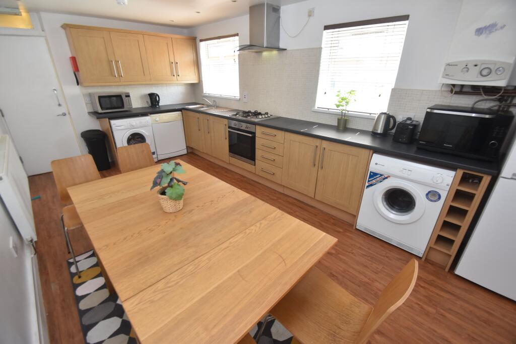 Additional property image - Cathays Terrace, Cathays, Cardiff