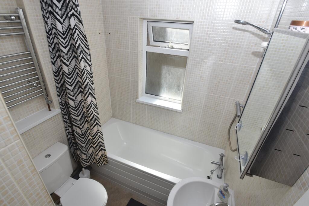 Additional property image - Cathays Terrace, Cathays, Cardiff