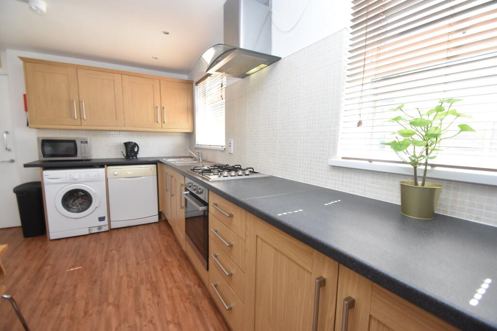 Additional property image - Cathays Terrace, Cathays, Cardiff