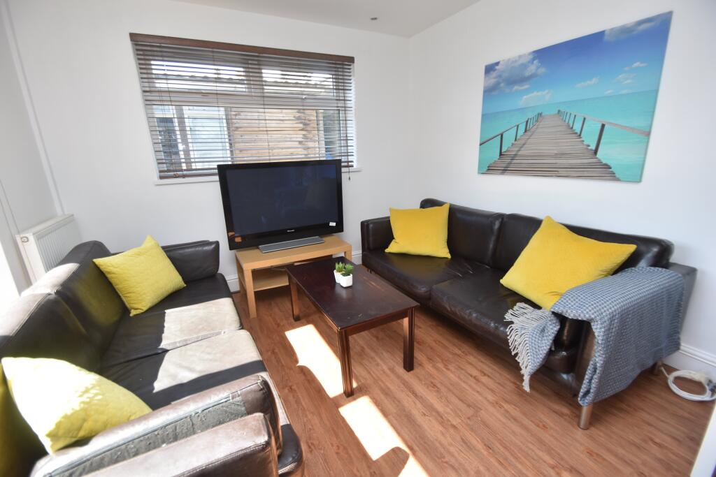 Additional property image - Cathays Terrace, Cathays, Cardiff