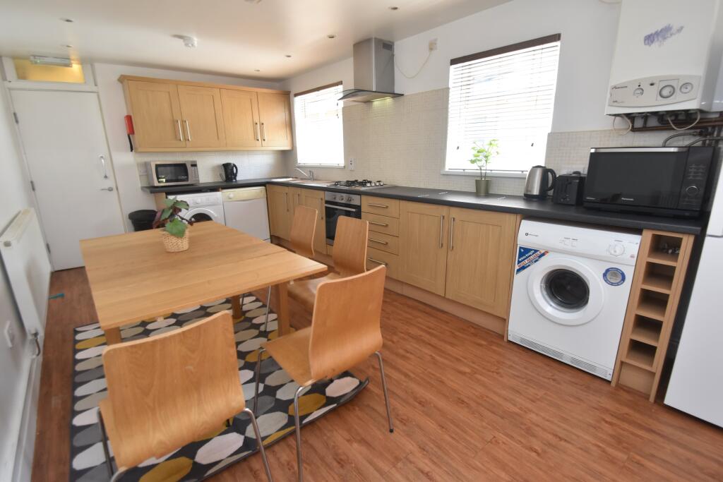 Additional property image - Cathays Terrace, Cathays, Cardiff
