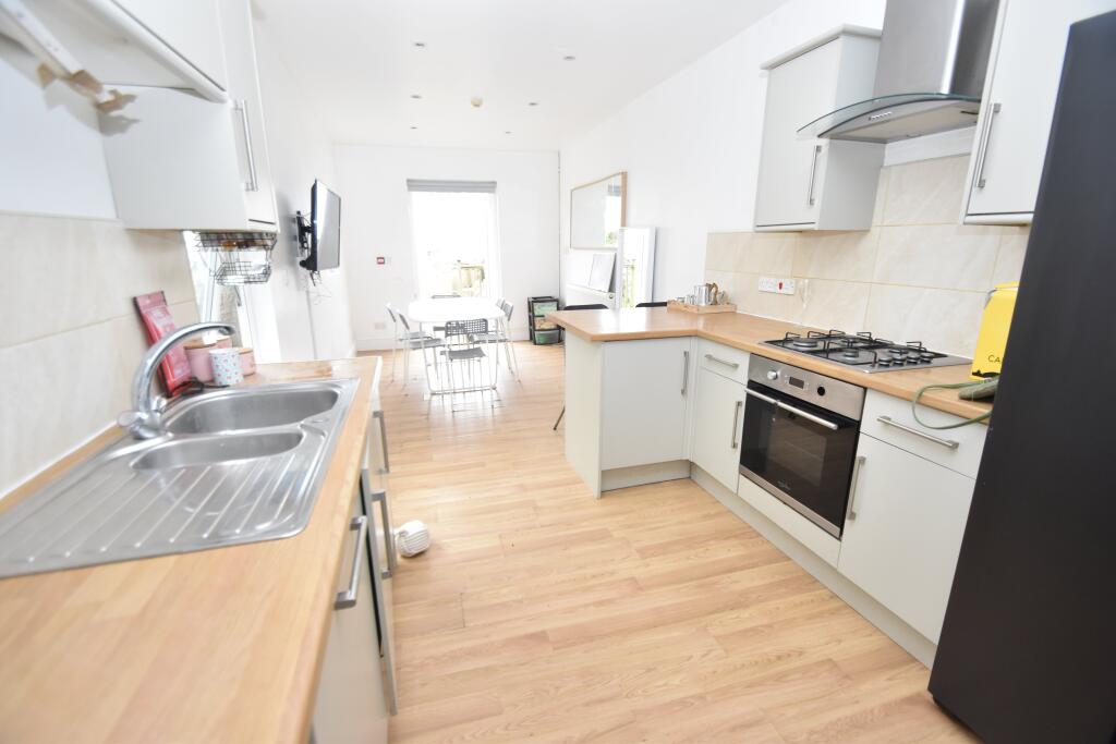 Main image of property: Llantrisant Street, Cathays, Cardiff