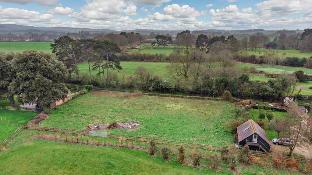 Land for sale in Pyrton, Watlington, OX49