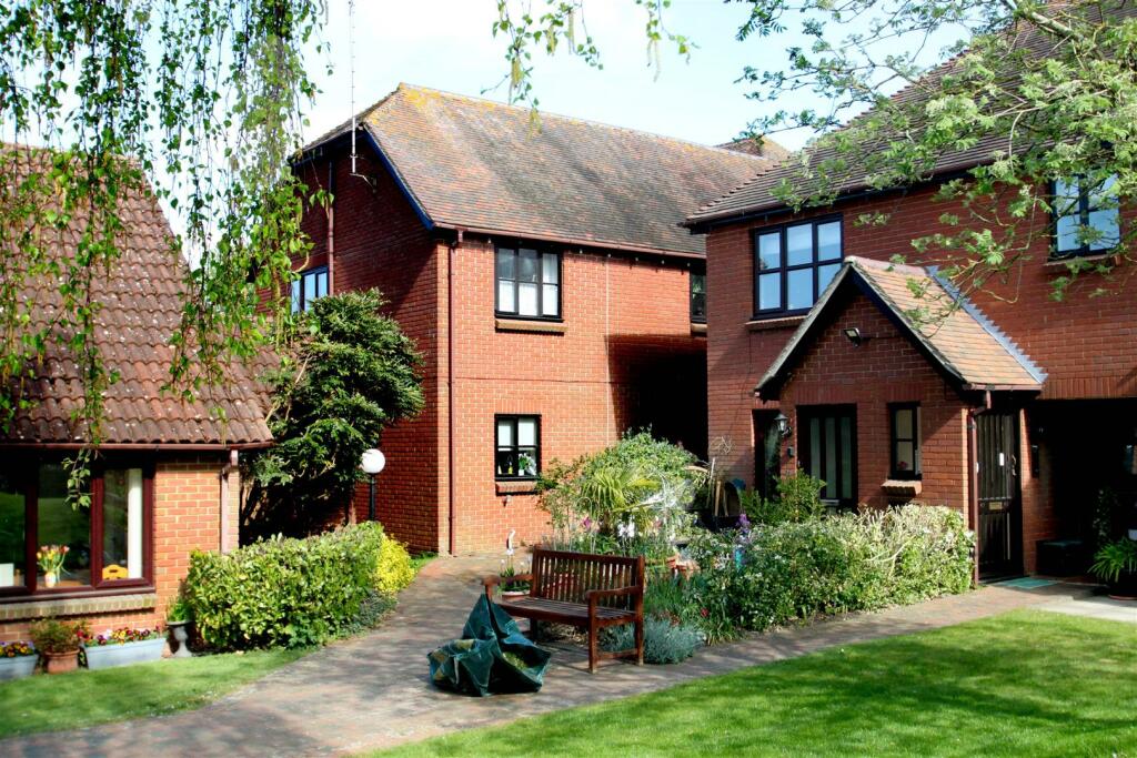 2 bedroom flat for sale in Watlington, OX49