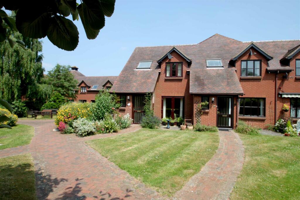 2 bedroom end of terrace house for sale in Watlington, OX49