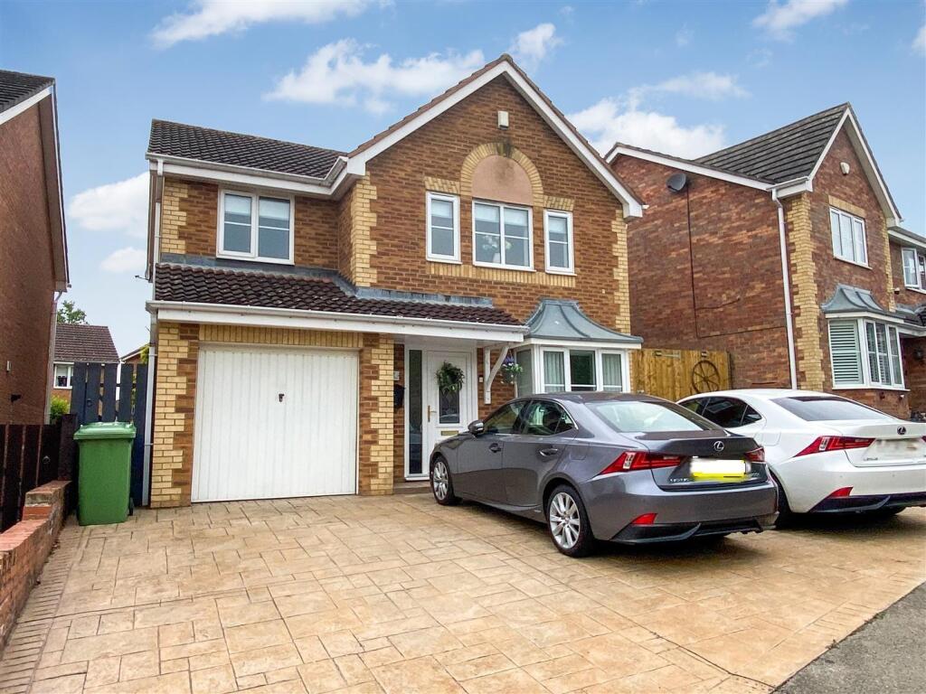 Main image of property: Windsor Close, Woodham