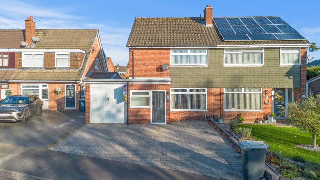 Main image of property: Wroxham Road, Great Sankey, WA5