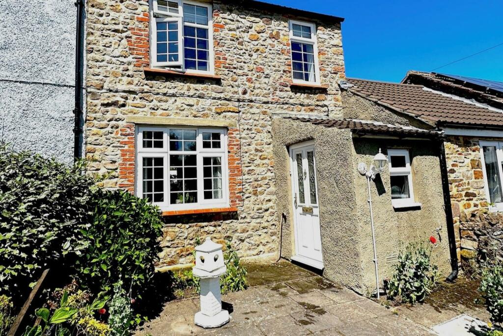 2 bedroom terraced house for sale in 3 South View, Tunstall, Richmond, DL10