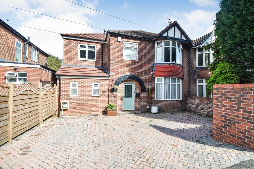 6 bedroom semidetached house for sale in Bury New Road, Prestwich, M25