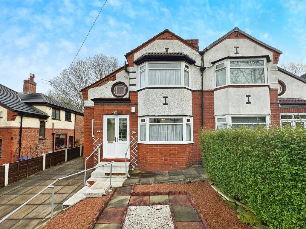 3 bedroom semidetached house for sale in Edenfield Road, Prestwich, M25