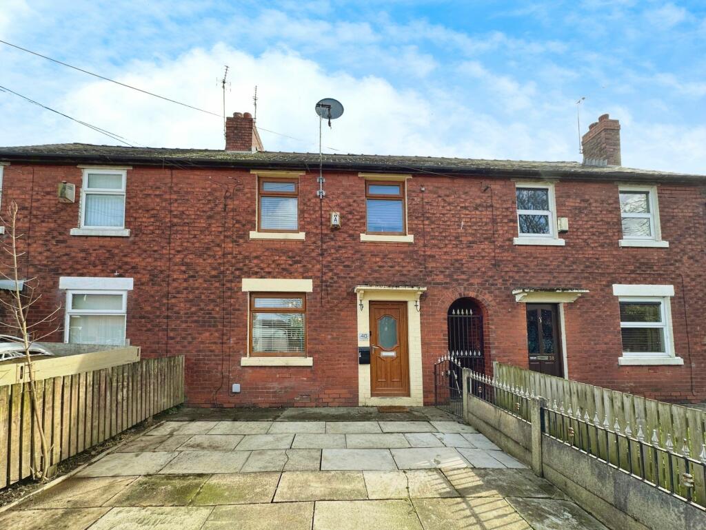 3 bedroom terraced house for sale in Polefield Hall Road, Prestwich, M25