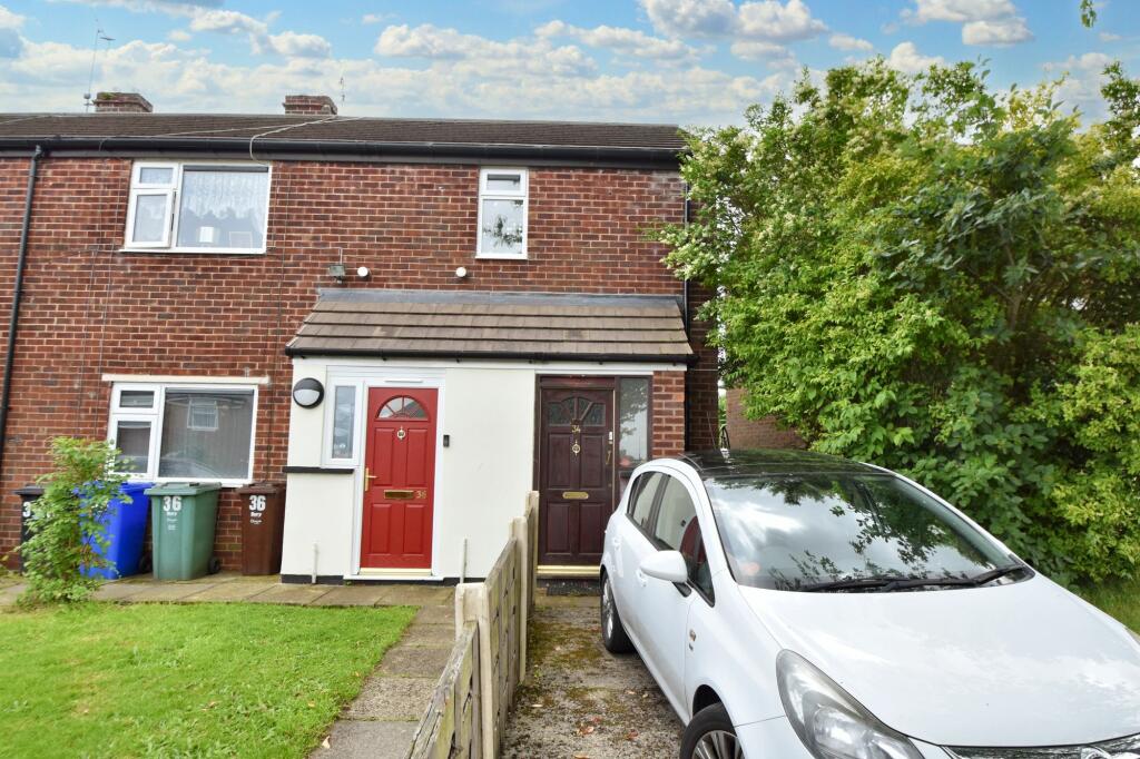 1 bedroom flat for sale in Ripon Avenue, Whitefield, M45