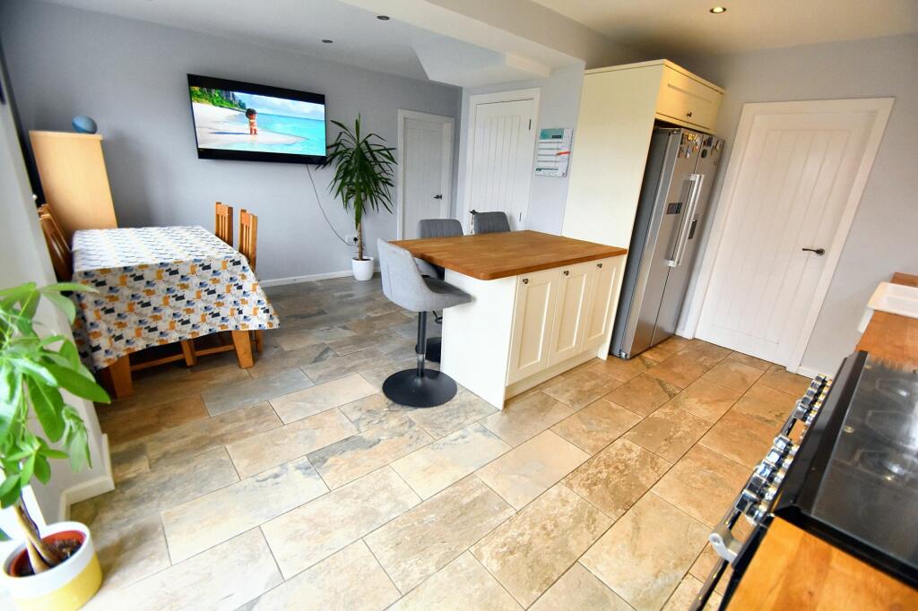 Additional property image - Burndale Drive, Bury, BL9