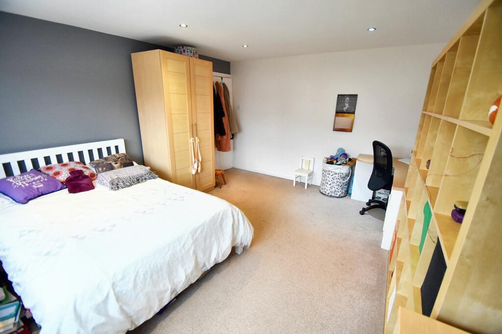 Additional property image - Burndale Drive, Bury, BL9
