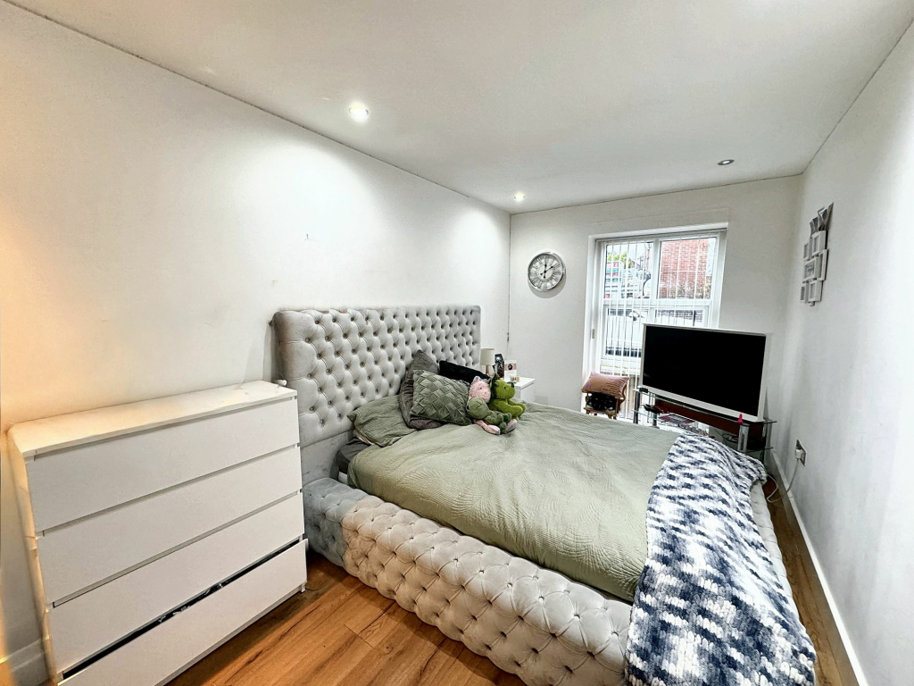 Additional property image - Prospect Terrace, Bury, BL8