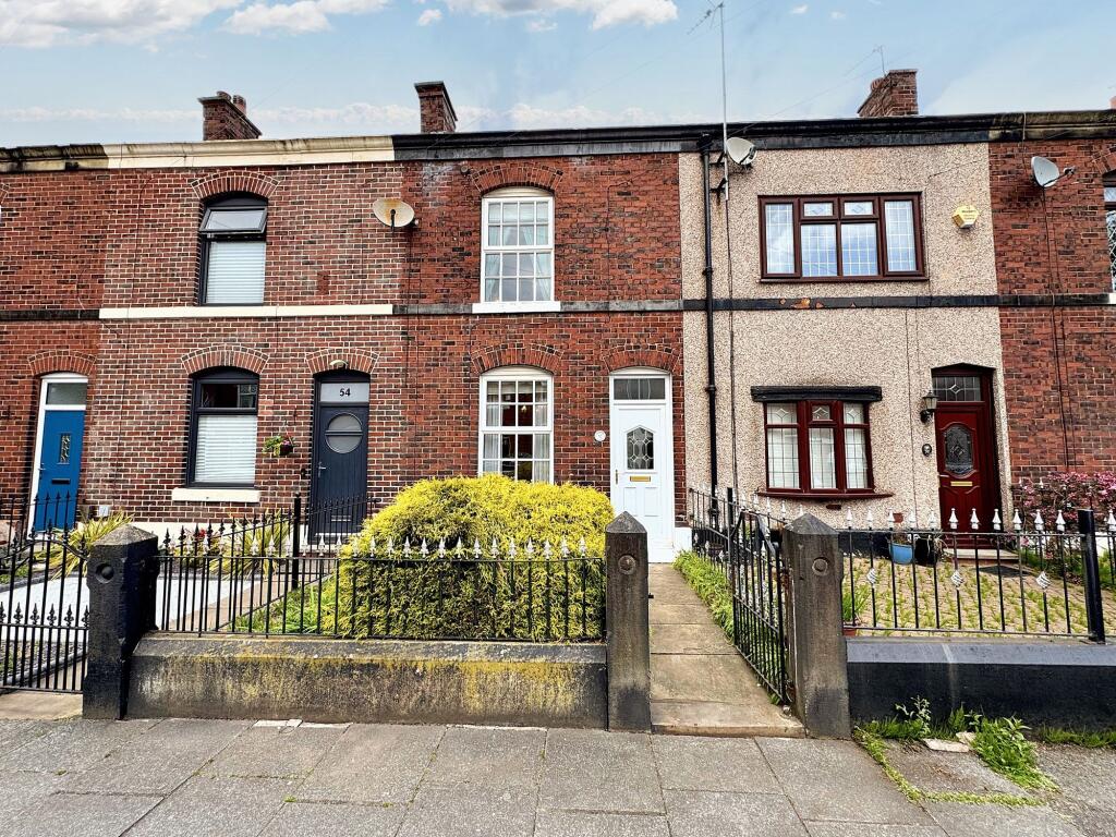 Main image of property: Nipper Lane, Whitefield, M45