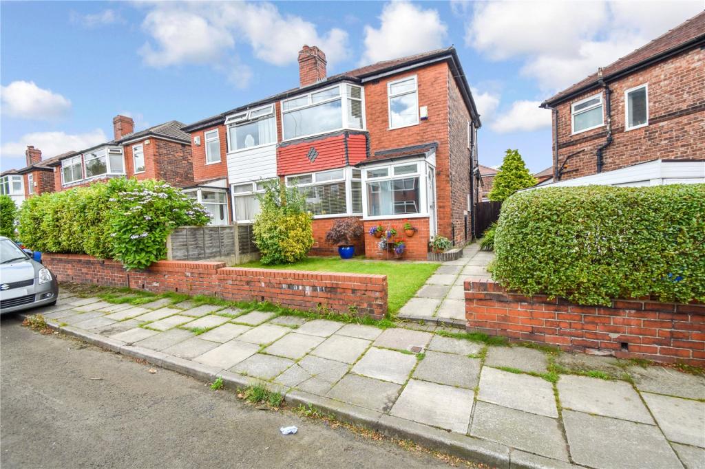 3 bedroom semidetached house for sale in Lime Avenue, Whitefield