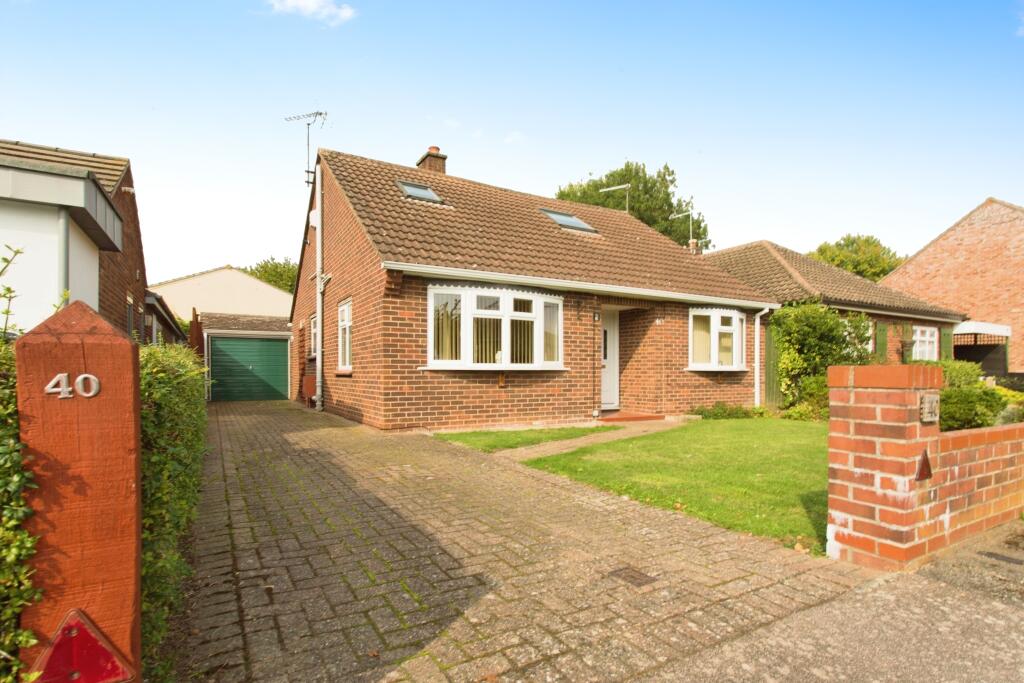 Main image of property: Harding Way, Cambridge, Cambridgeshire, CB4