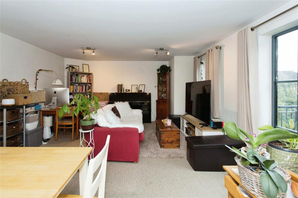 Additional property image - Parkhouse, 40 Queen Ediths Way, Cambridge, Cambridgeshire, CB1