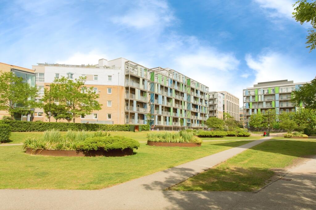 Main image of property: Warren Close, Cambridge, Cambridgeshire, CB2