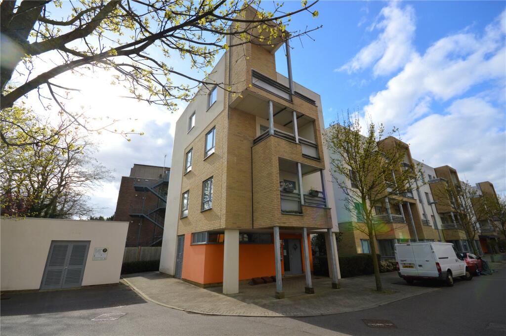 Main image of property: Glenalmond Avenue, Cambridge, Cambridgeshire, CB2