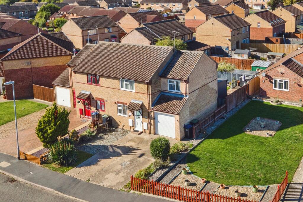3 bedroom semi-detached house