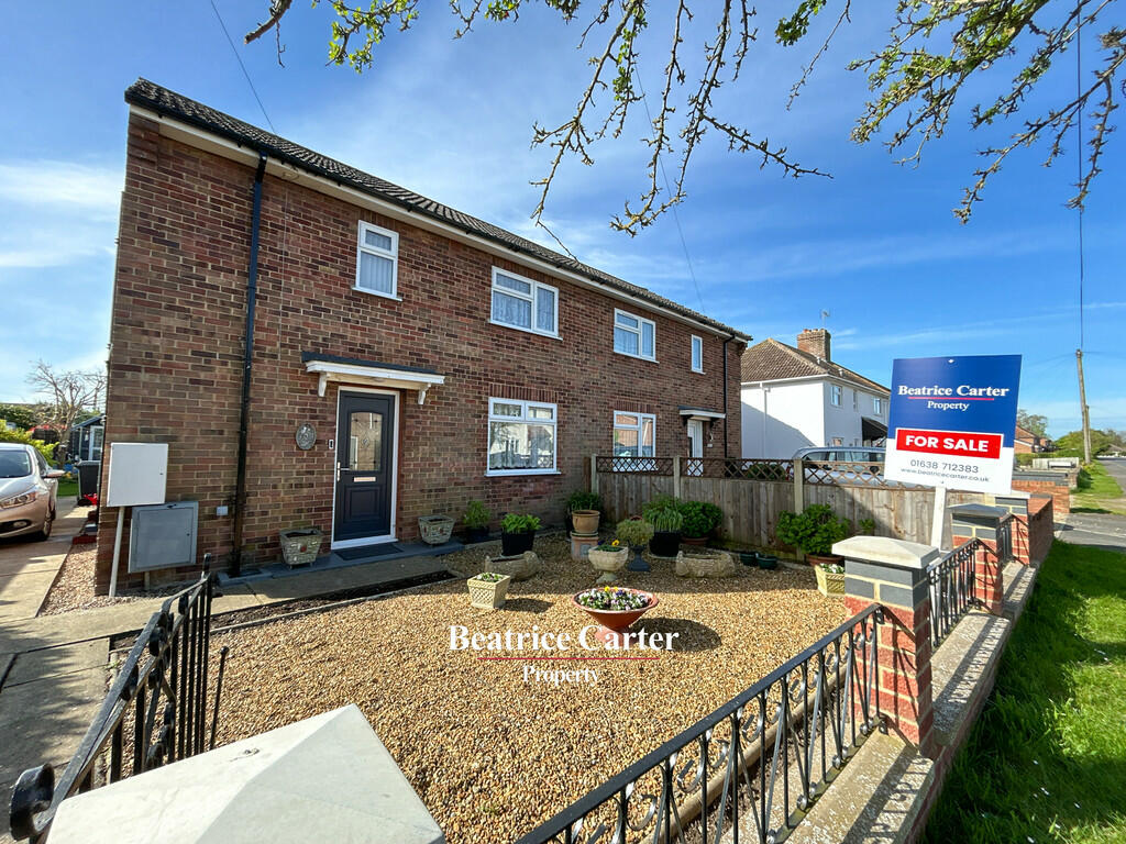 3 bedroom semidetached house for sale in Junction Road, Mildenhall, IP28