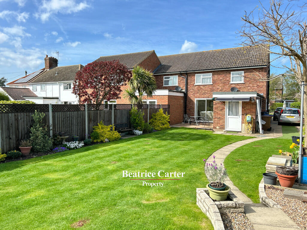 3 bedroom semidetached house for sale in Junction Road, Mildenhall, IP28