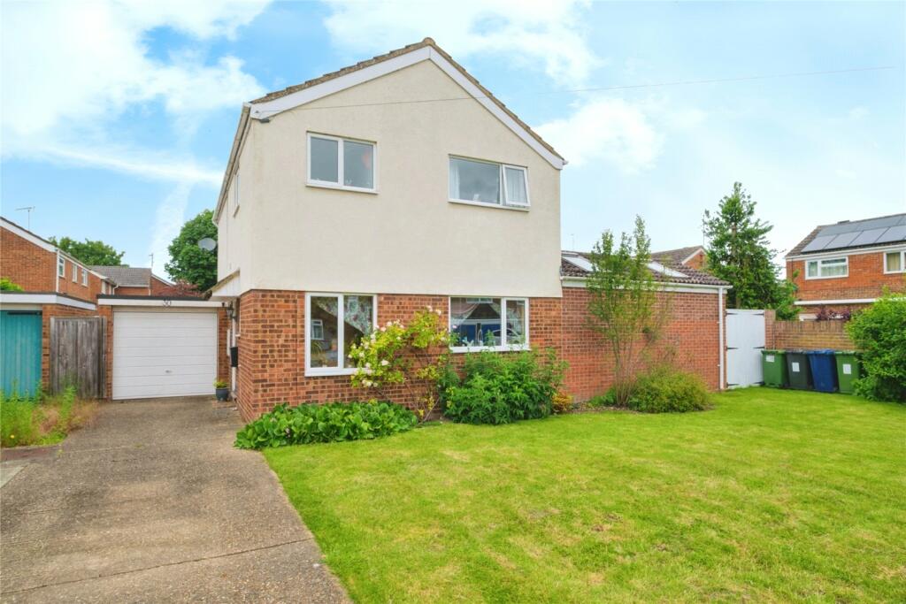4 bedroom detached house for sale in The Limes, Harston, Cambridge