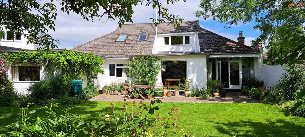 Main image of property: Hauxton Road, Little Shelford, Cambridge, Cambridgeshire, CB22