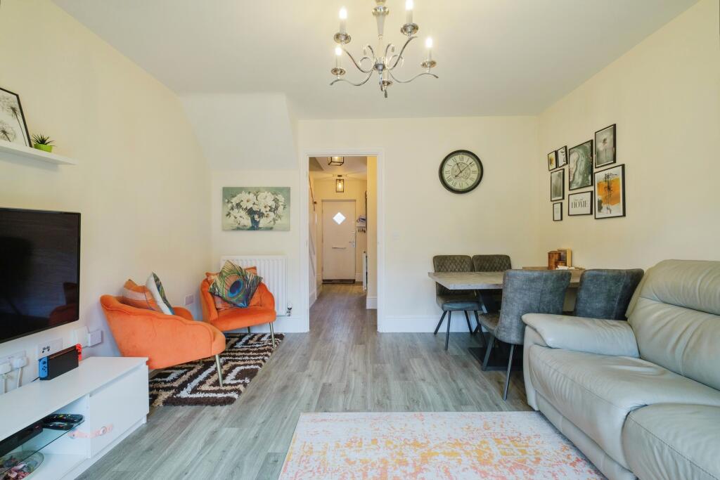 Additional property image - St. Edmunds Way, Hauxton, Cambridge, Cambridgeshire, CB22