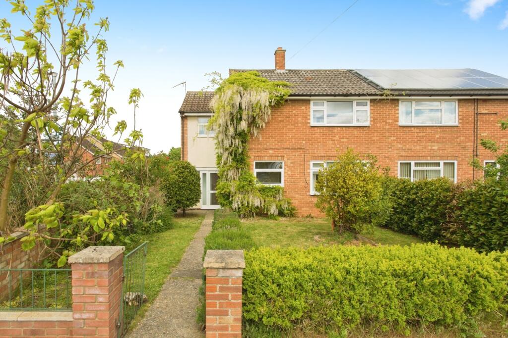 Main image of property: Macaulay Avenue, Great Shelford, Cambridge, Cambridgeshire, CB22