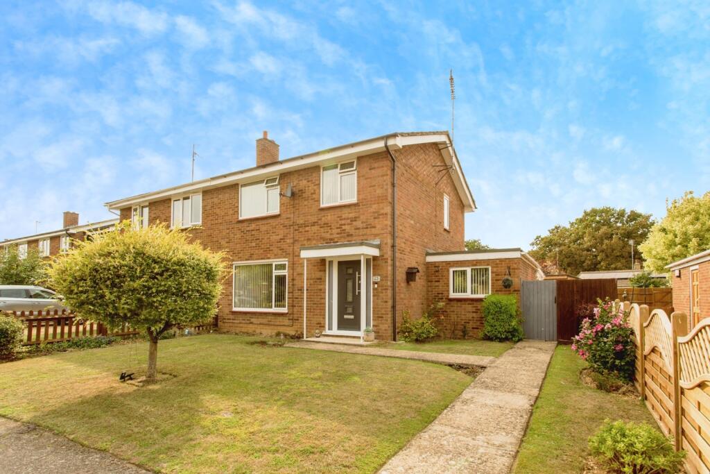 Main image of property: Butts Green, Whittlesford, Cambridge, Cambridgeshire, CB22