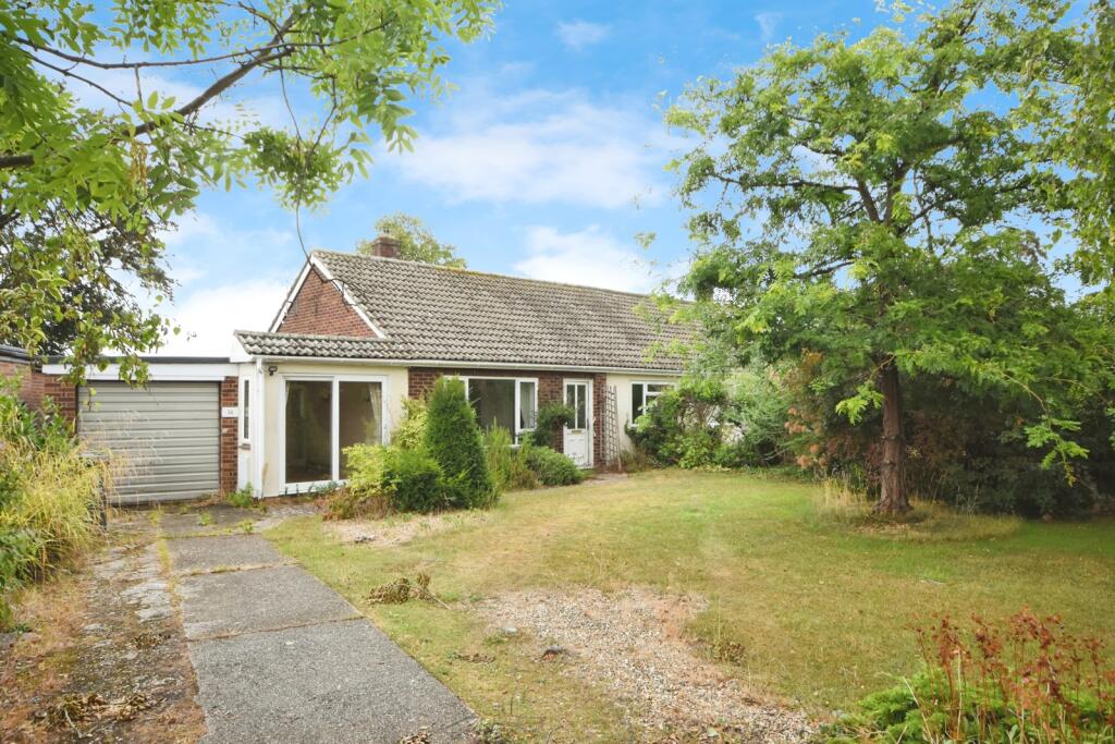 Main image of property: Church Close, Whittlesford, Cambridge, Cambridgeshire, CB22
