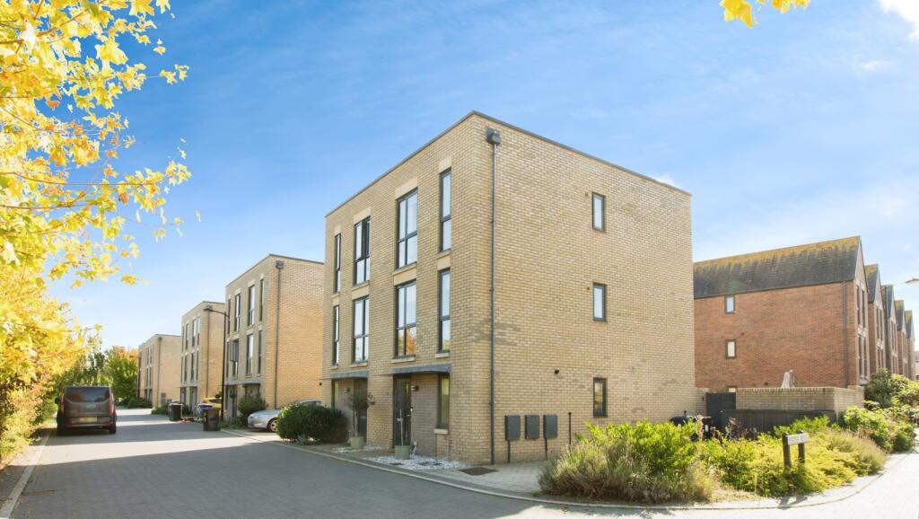 Main image of property: Ploughman Way, Trumpington, Cambridge, Cambridgeshire, CB2